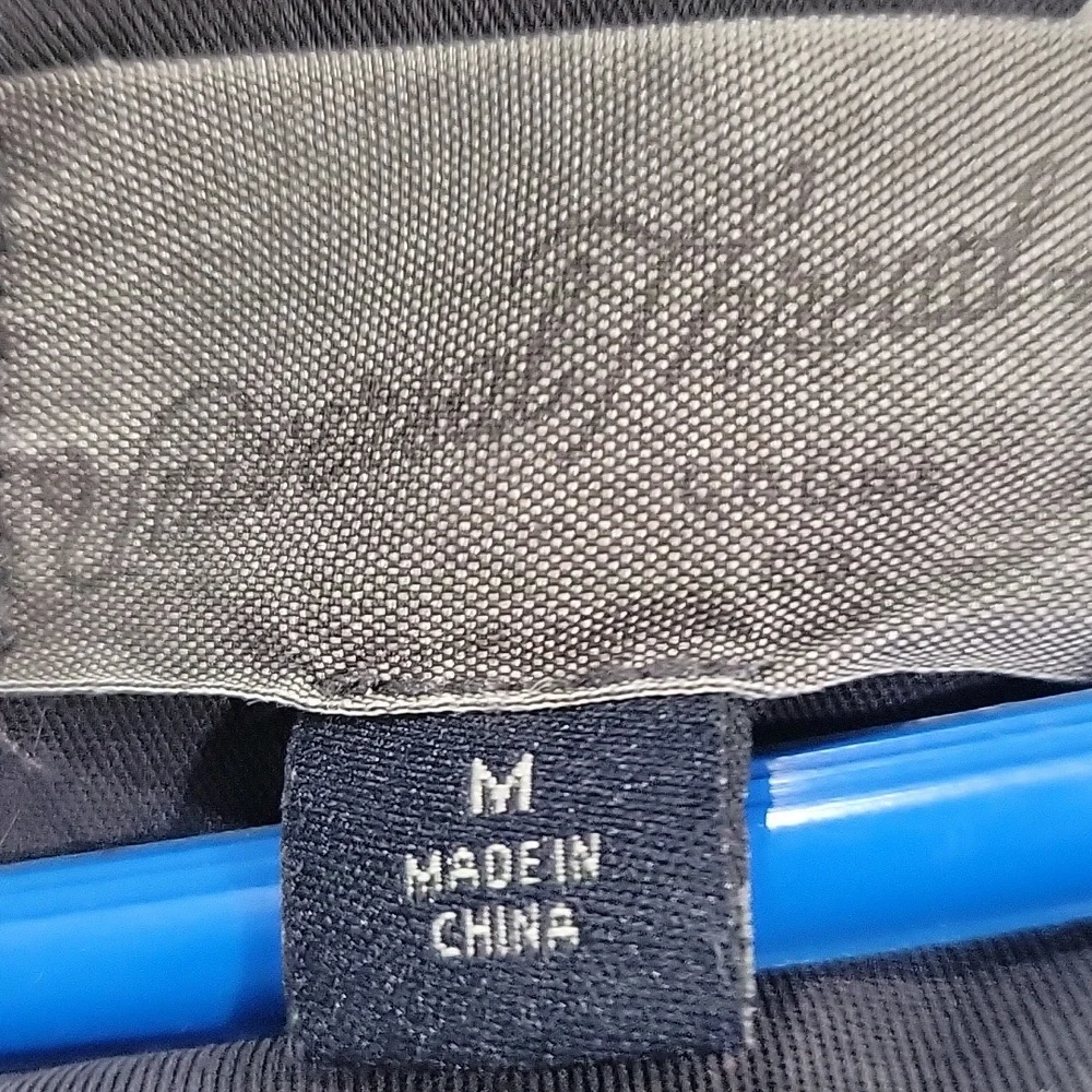 Universal Threads Casual Gray Botton Down Shirt  Size Med So Soft #335-369 - Picture 6 of 6